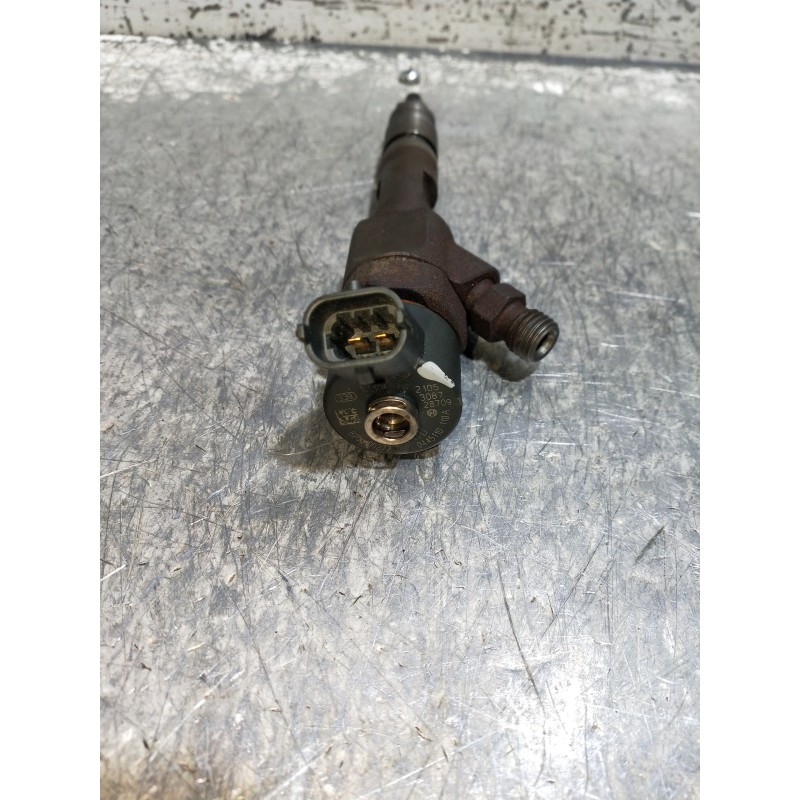 Recambio de inyector para renault megane ii berlina 5p confort authentique referencia OEM IAM 0445110110A 8200100272 