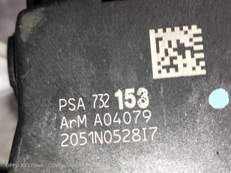 Recambio de motor cierre centralizado trasero derecho para citroen c5 berlina millenium referencia OEM IAM 732153 2051N052817 4P
