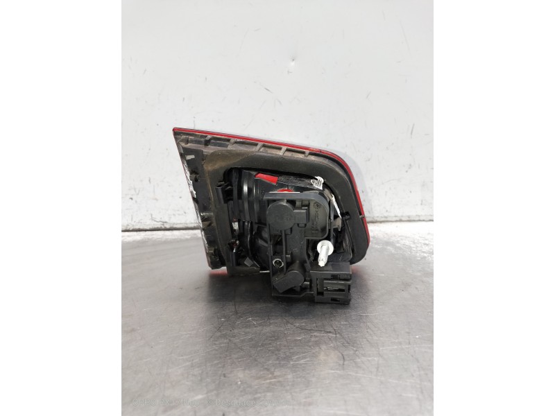Recambio de piloto trasero derecho interior para citroen c5 berlina millenium referencia OEM IAM 9675067680  