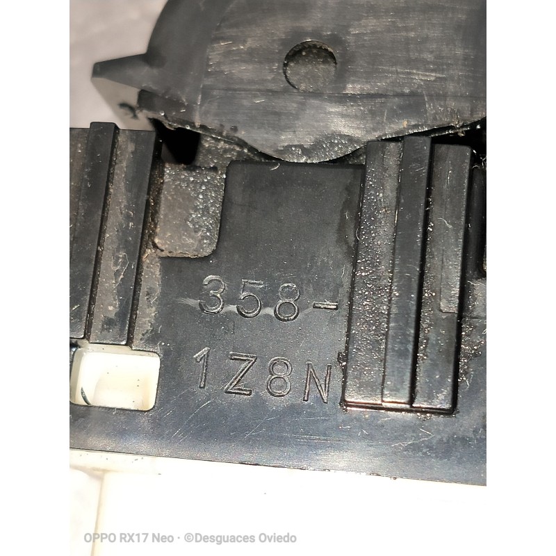 Recambio de mando elevalunas delantero derecho para mazda 626 berlina (gf) 2.0 ditd ac referencia OEM IAM 3581Z8N  4P