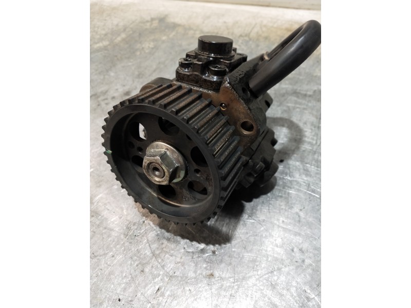 Recambio de bomba inyeccion para opel insignia sports tourer excellence referencia OEM IAM 0445010193 55571005 BOSCH