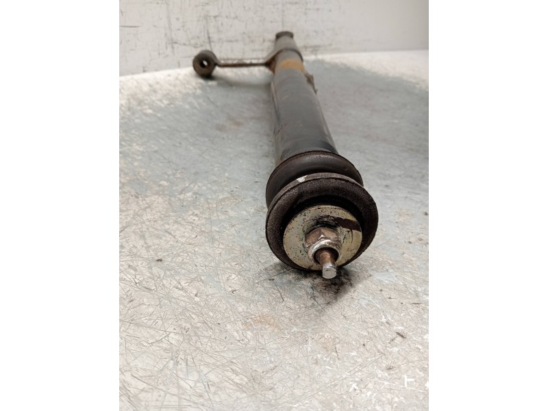 Recambio de amortiguador trasero izquierdo para ford fiesta berl./express básico referencia OEM IAM 84FB18080AB  