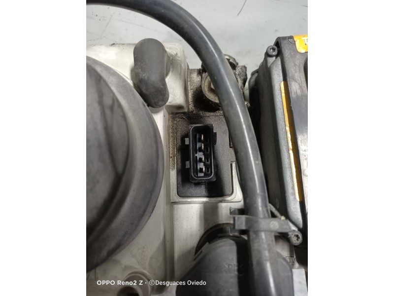 Recambio de faro izquierdo para volvo v40 familiar 1.8 16v referencia OEM IAM 1AG00834105 30896911 