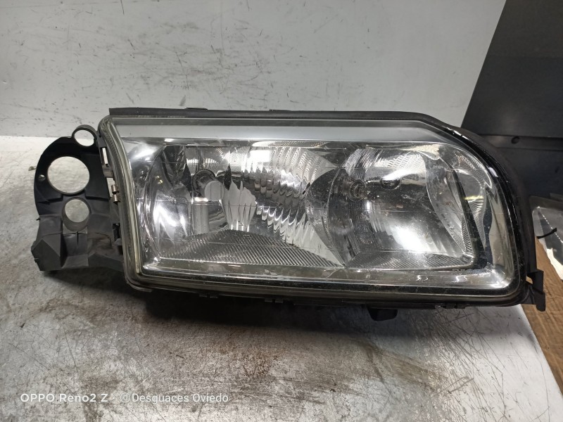 Recambio de faro derecho para volvo s80 berlina 2.4 diesel cat referencia OEM IAM 8678543 89008455 