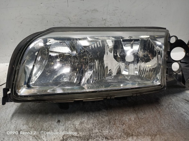 Recambio de faro izquierdo para volvo s80 berlina 2.4 diesel cat referencia OEM IAM 8678542 89008454 