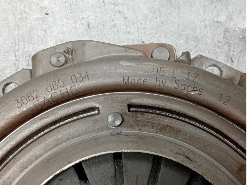 Recambio de kit embrague para ford fiesta berl./express básico referencia OEM IAM 3082085034 1862301031 