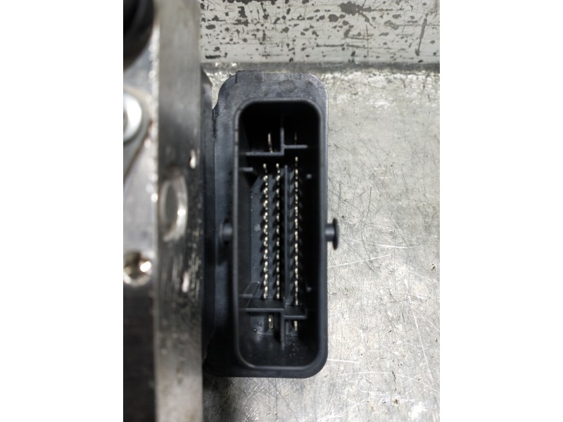 Recambio de abs para maserati ghibli diesel referencia OEM IAM 0265255090 670032973 