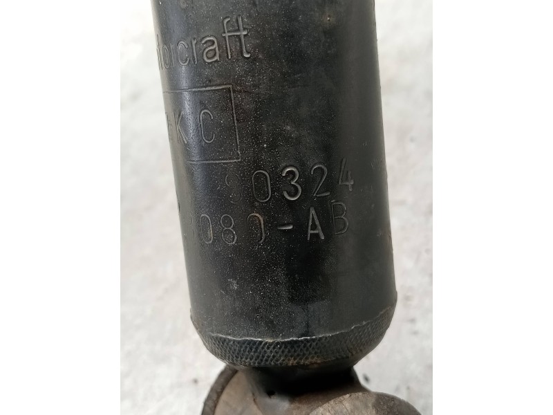 Recambio de amortiguador trasero derecho para ford fiesta berl./express básico referencia OEM IAM 84FB18080AB  