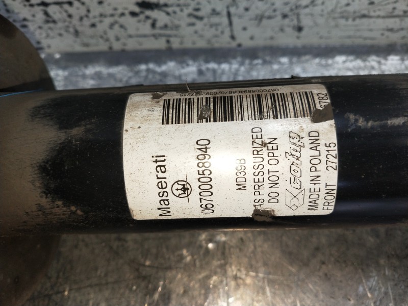 Recambio de amortiguador delantero derecho para maserati ghibli diesel referencia OEM IAM 06700058940  