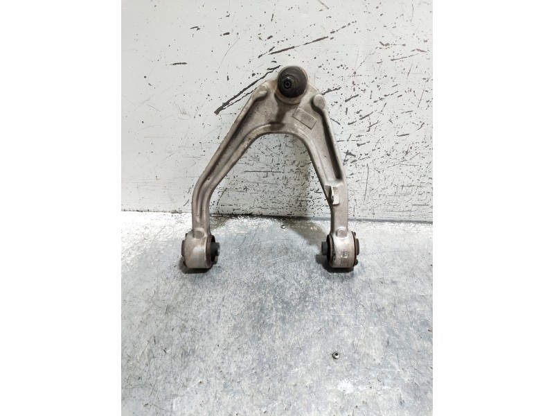 Recambio de brazo suspension superior delantero derecho para maserati ghibli diesel referencia OEM IAM 06700041860  