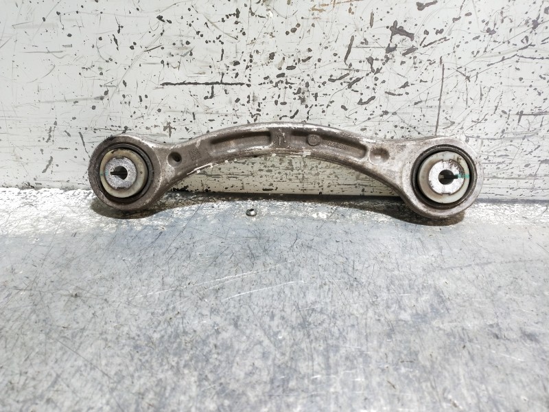 Recambio de brazo suspension superior trasero izquierdo para maserati ghibli diesel referencia OEM IAM 0670007251  