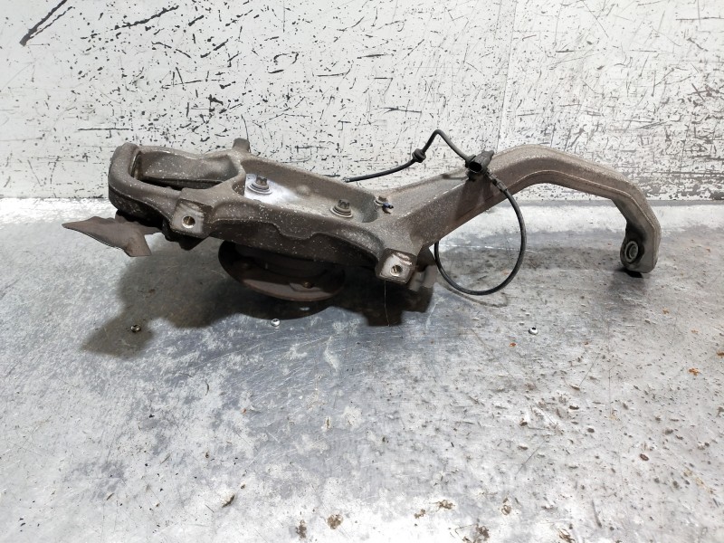 Recambio de mangueta delantera izquierda para maserati ghibli diesel referencia OEM IAM 670001805  