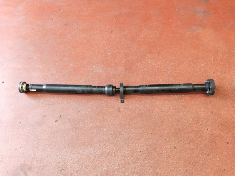 Recambio de transmision central para maserati ghibli diesel referencia OEM IAM 06700085470 8353150174702C 