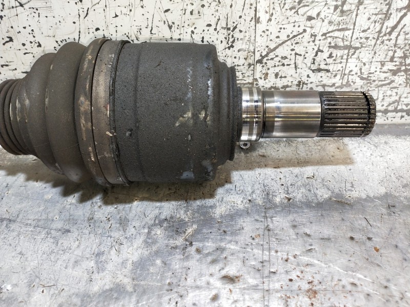 Recambio de transmision trasera izquierda para maserati ghibli diesel referencia OEM IAM   