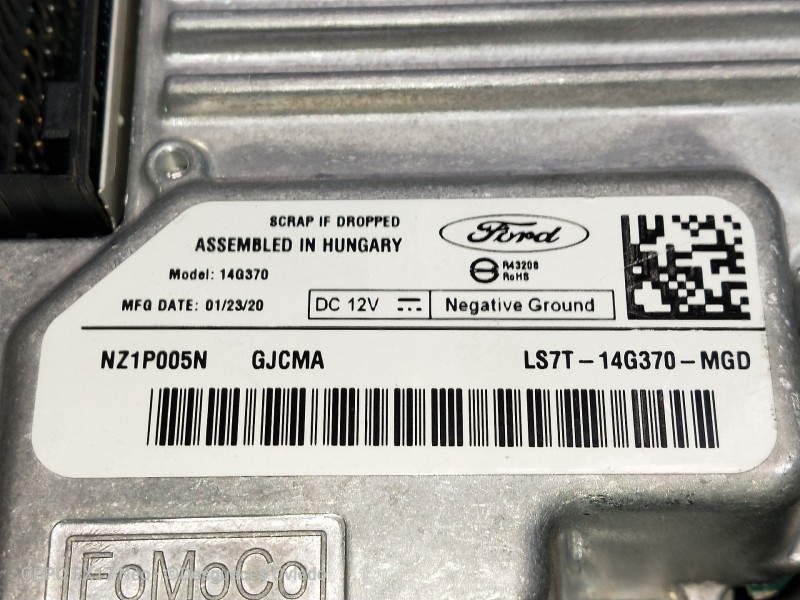 Recambio de pantalla multifuncion para ford mondeo turn. hybrid trend referencia OEM IAM LS7T14G370MGD  