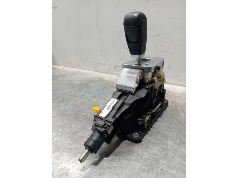 Recambio de palanca cambio para volvo v60 kombi momentum referencia OEM IAM P30759121  