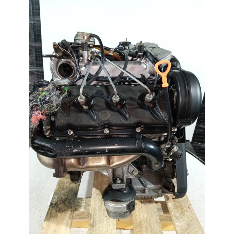 Recambio de motor completo para audi a6 berlina (4b2) 2.5 tdi referencia OEM IAM AFB 064962 BOSCH