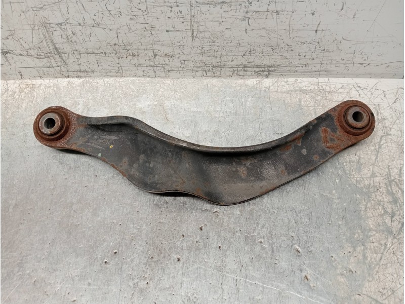 Recambio de brazo suspension superior trasero izquierdo para volvo xc60 kinetic 2wd referencia OEM IAM 31406748  