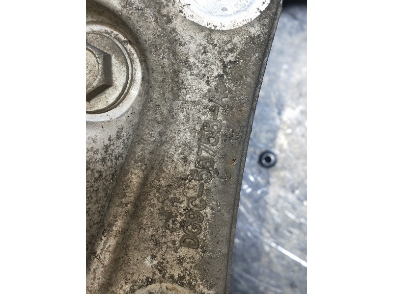 Recambio de mangueta trasera derecha para ford mondeo turn. hybrid trend referencia OEM IAM DG9C5B758A  