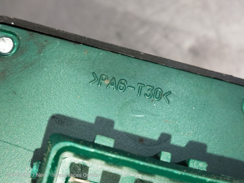 Recambio de caja precalentamiento para peugeot 807 sr pack referencia OEM IAM PA6T30  