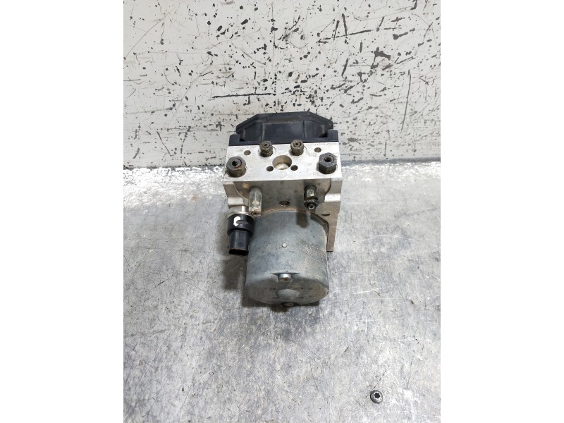 Recambio de abs para toyota corolla (e12) 2.0 d-cat referencia OEM IAM 0265225288 4454002030 