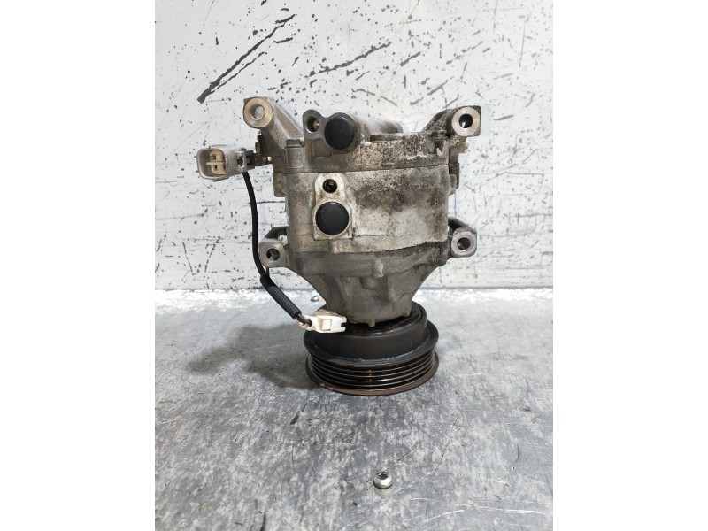 Recambio de compresor aire acondicionado para toyota corolla (e12) 2.0 d-cat referencia OEM IAM 4472206364  