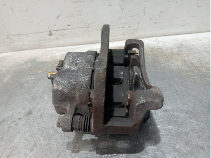 Recambio de pinza freno delantera derecha para ssangyong rexton w limited 4wd referencia OEM IAM   
