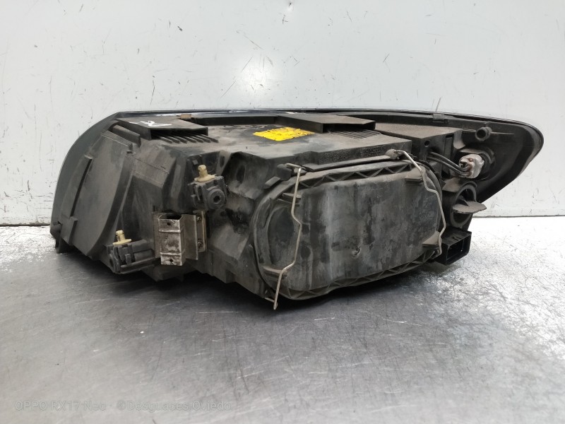 Recambio de faro derecho para volvo s40 berlina 1.8 kinetic referencia OEM IAM 30698637 0301198202 