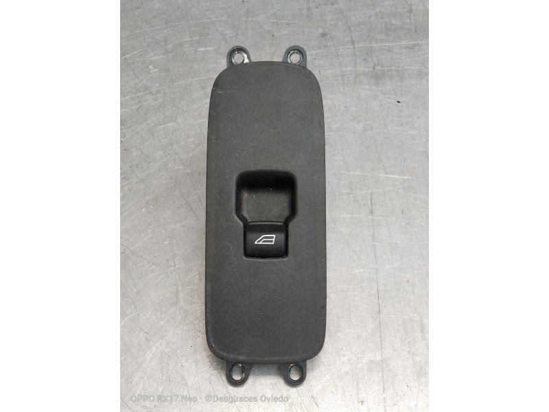 Recambio de mando elevalunas delantero derecho para volvo s40 berlina 1.8 kinetic referencia OEM IAM 30658448  