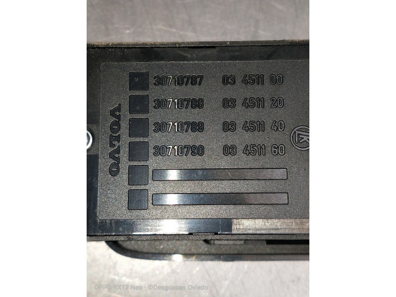 Recambio de mando elevalunas delantero izquierdo para volvo s40 berlina 1.8 kinetic referencia OEM IAM 30710787 03451100 