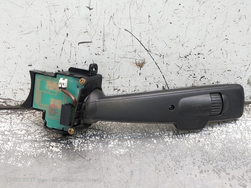 Recambio de mando limpia para volvo s40 berlina 1.8 kinetic referencia OEM IAM 17D770 PA6GF30 