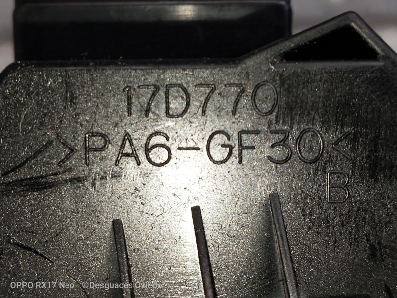 Recambio de mando limpia para volvo s40 berlina 1.8 kinetic referencia OEM IAM 17D770 PA6GF30 