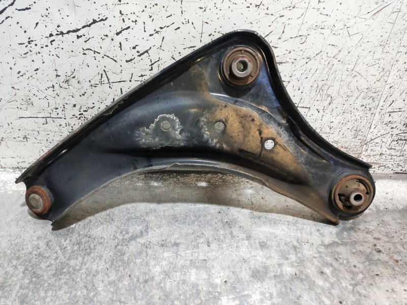 Recambio de brazo suspension inferior delantero derecho para nissan leaf 2 zero edition referencia OEM IAM   