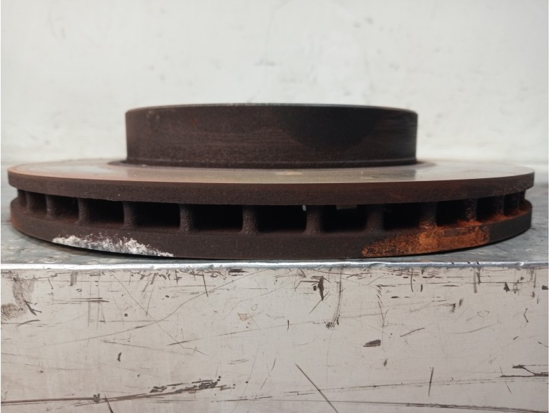 Recambio de disco freno delantero para ssangyong rexton w limited 4wd referencia OEM IAM   VENTILADO