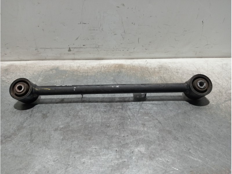 Recambio de brazo suspension inferior trasero derecho para ssangyong rexton w limited 4wd referencia OEM IAM   
