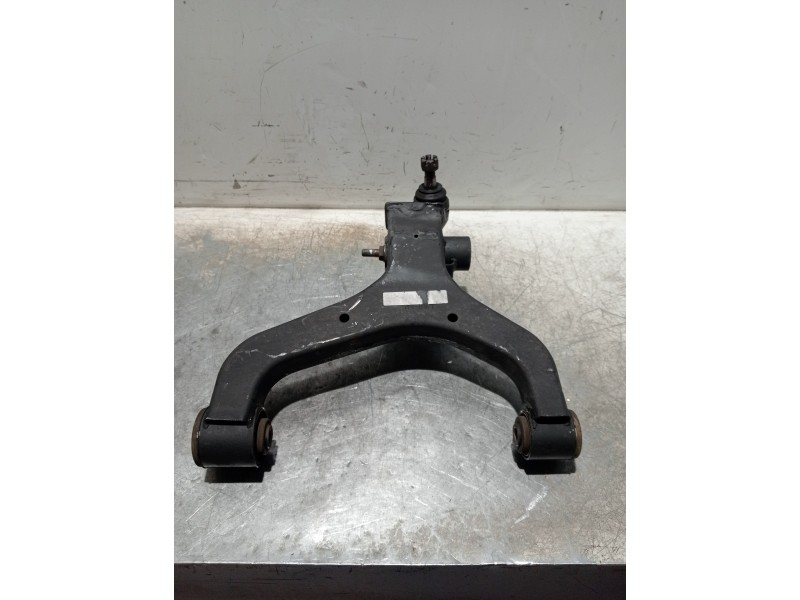 Recambio de brazo suspension inferior delantero izquierdo para ssangyong rexton w limited 4wd referencia OEM IAM   