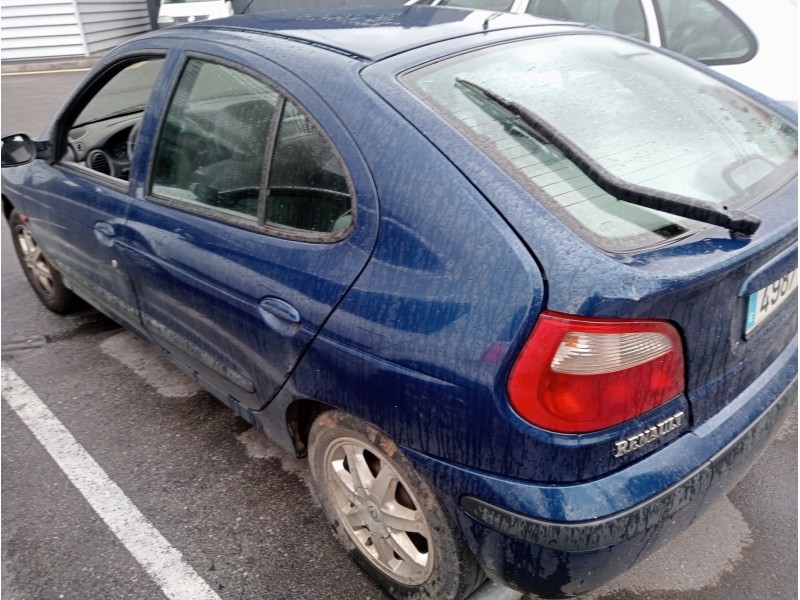 renault megane i fase 2 berlina (ba0) del año 2001