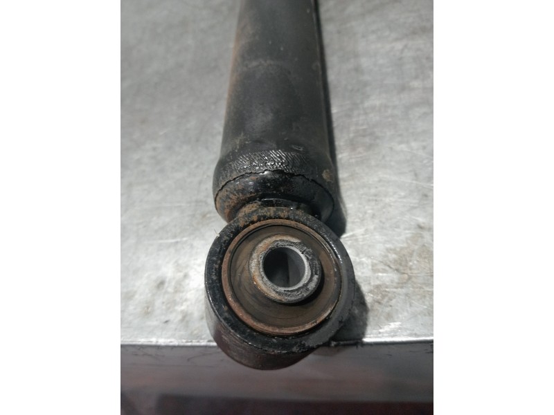 Recambio de amortiguador trasero para ssangyong rexton w limited 4wd referencia OEM IAM   