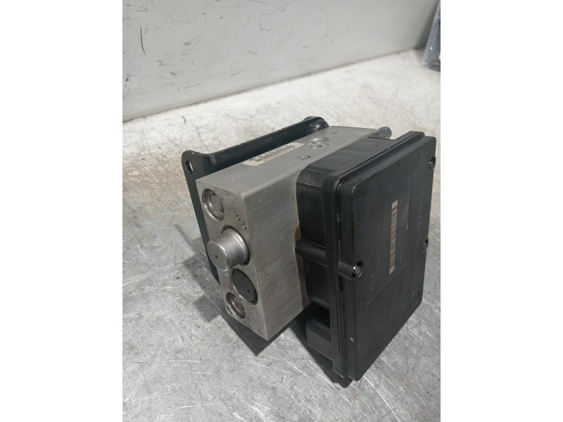 Recambio de abs para ssangyong rexton w limited 4wd referencia OEM IAM 4894031000 06210227614 06210969693