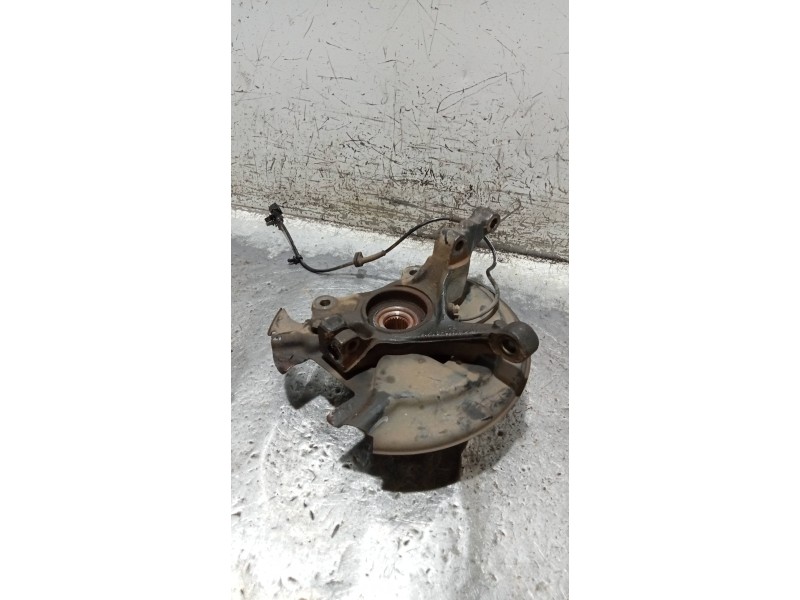 Recambio de mangueta delantera derecha para ford fiesta (ccn) 1.25 16v cat referencia OEM IAM AY1C3K170BA  