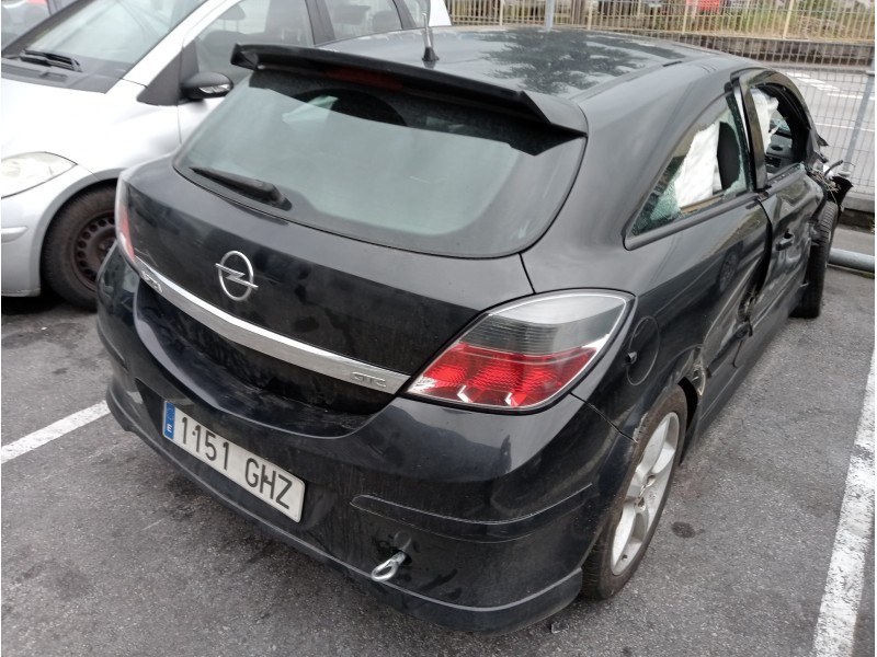 opel astra gtc del año 2008