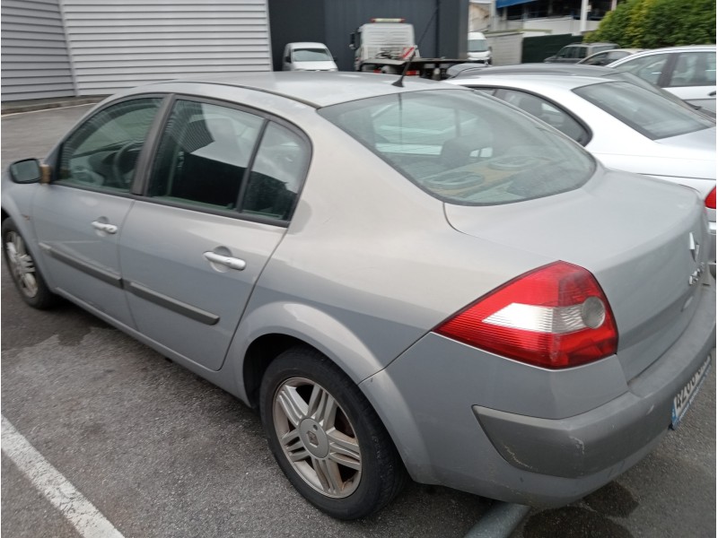 renault megane ii classic berlina del año 2003