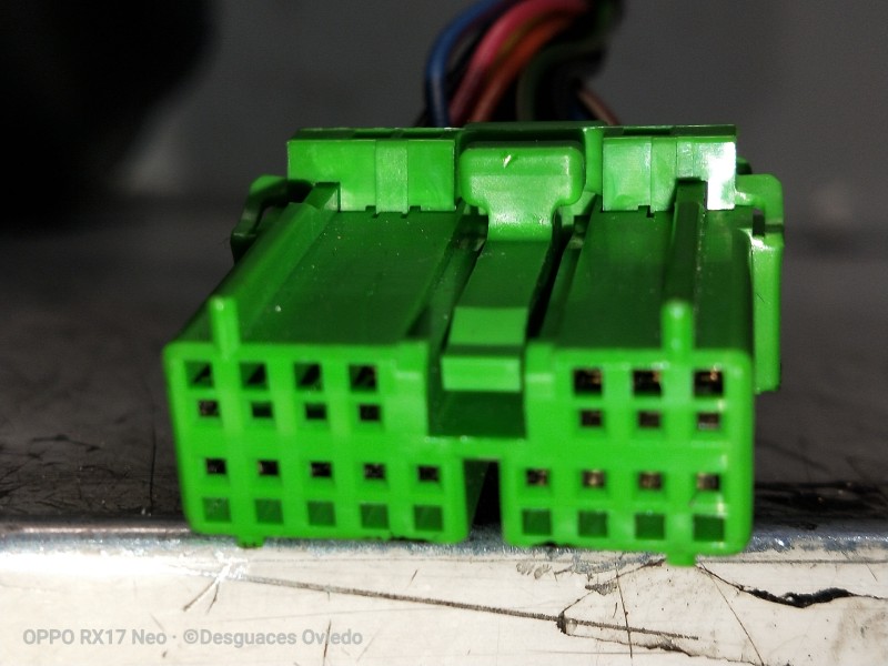 Recambio de retrovisor derecho para volvo v60 kombi momentum referencia OEM IAM 31297352 ELECTRICO 2 ENCHUFES 16 CABLES