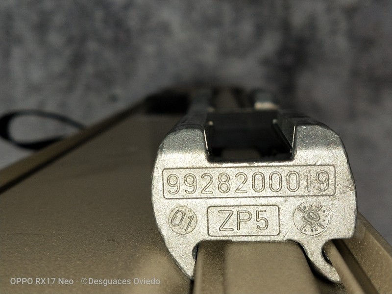 Recambio de bandeja trasera para volvo v60 kombi momentum referencia OEM IAM 9928200019  