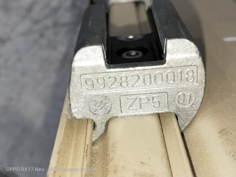 Recambio de bandeja trasera para volvo v60 kombi momentum referencia OEM IAM 992820018  