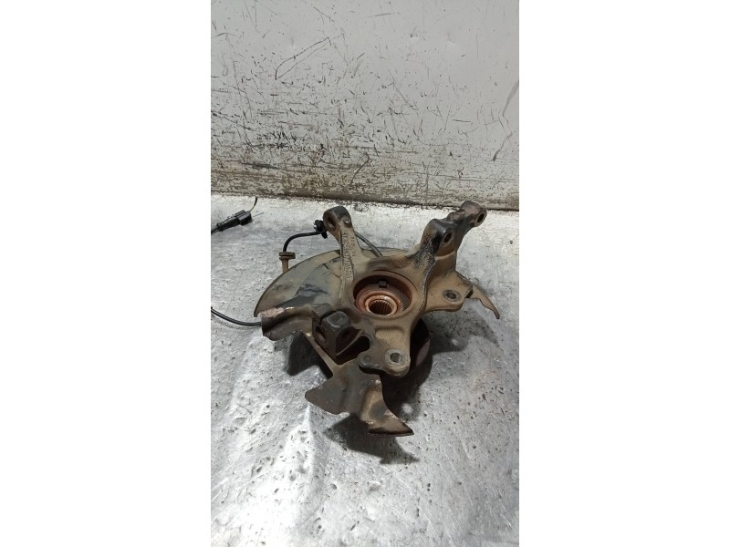 Recambio de mangueta delantera izquierda para ford fiesta (ccn) 1.25 16v cat referencia OEM IAM AY1C3K171BA  