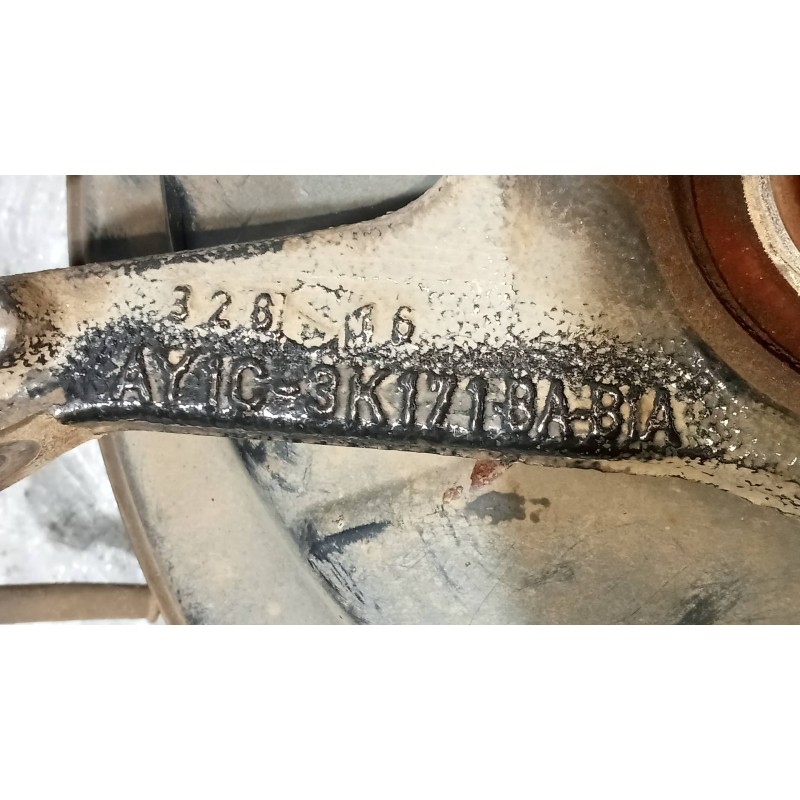 Recambio de mangueta delantera izquierda para ford fiesta (ccn) 1.25 16v cat referencia OEM IAM AY1C3K171BA  