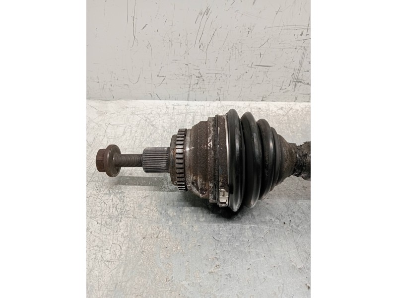 Recambio de transmision delantera izquierda para audi a6 berlina (4b2) 2.5 tdi referencia OEM IAM 4B0407271C  