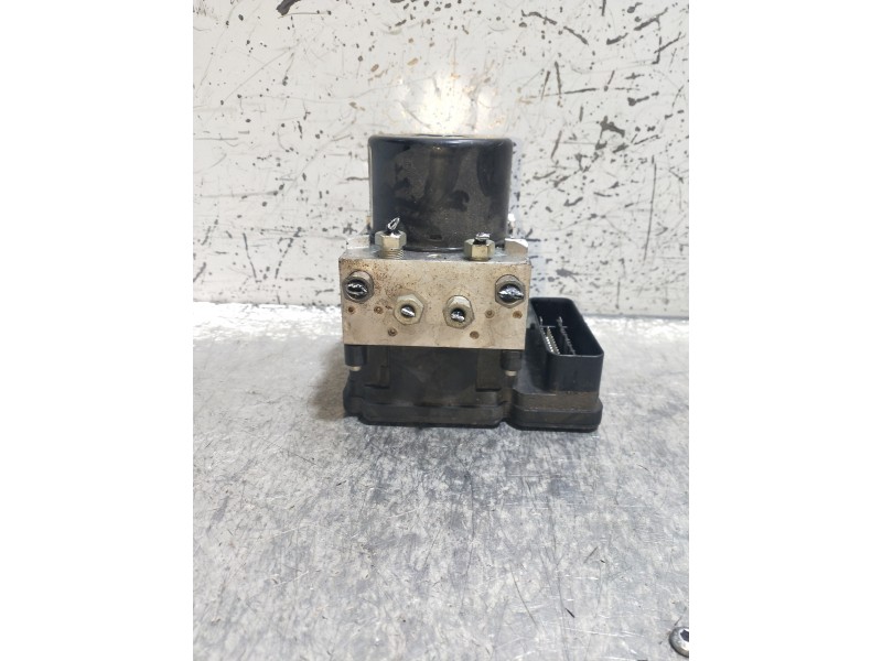 Recambio de abs para volvo v60 kombi momentum referencia OEM IAM 10092604093 28526258043. P31329137 10061935501. 10021205434