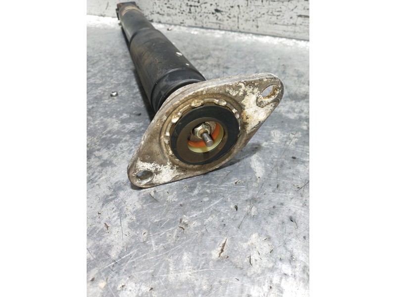Recambio de amortiguador trasero izquierdo para volvo v60 kombi momentum referencia OEM IAM 31329493  